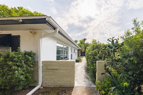 400 S Meteor Ave, CLEARWATER, FL, 33765-3551 | Card Image