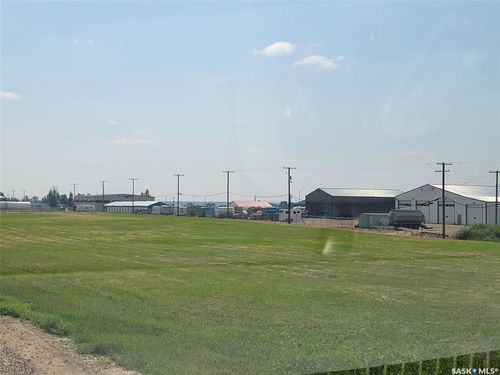 5504/5506/5508 46th Street, Macklin, SK, S0L2C0 | Card Image