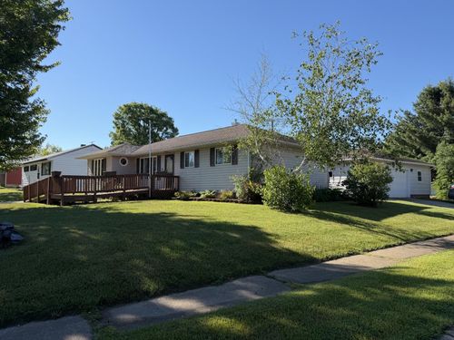 202 Kent Rd, Hoyt Lakes, MN, 55750-1321 | Card Image