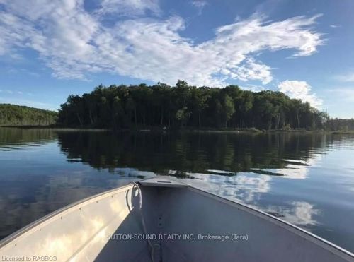 65 High Hill Rd, Allenford, ON, N0H1A0 | Card Image