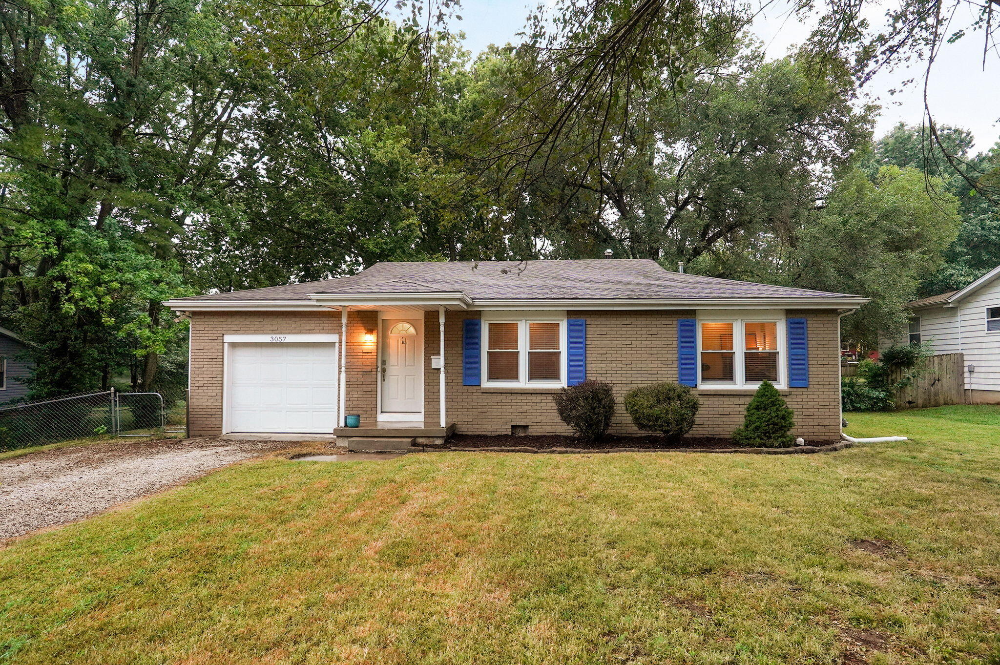 Parkview Ave, Springfield, MO 65804