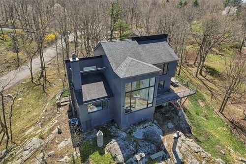 94 Mine Hill Rd, Cornwall, NY, 12518-1805 | Card Image