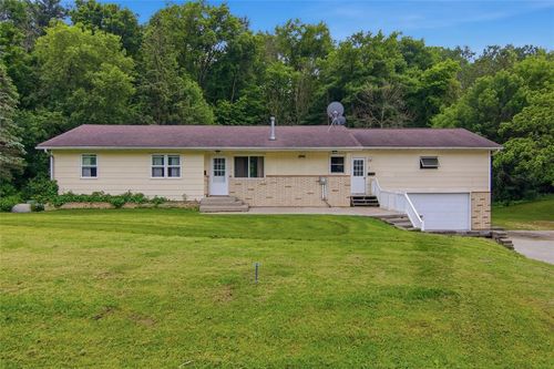 W7377 Us Highway 10, Ellsworth, WI, 54011-4868 | Card Image