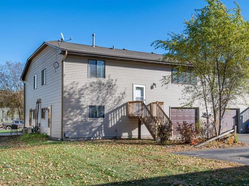 4185 Austin St Ne, Circle Pines, MN, 55014-2404 | Card Image
