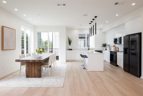 2213 Aarhus, Dallas, TX, 75204 | Card Image