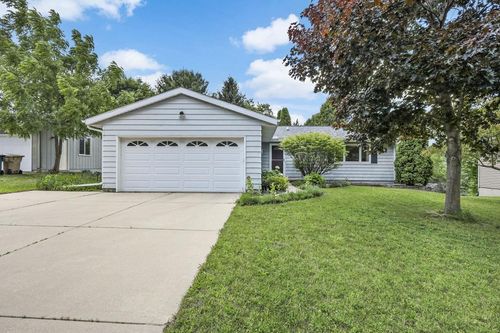 2914 Maple Grove Drive, Madison, WI, 53719 | Card Image