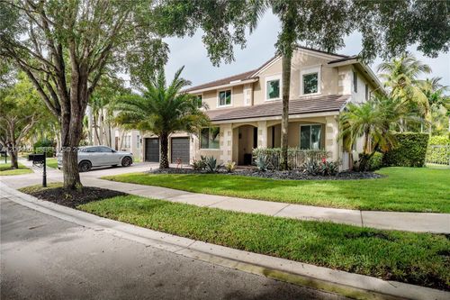 3917 Heron Ridge Ln, Weston, FL, 33331-3719 | Card Image