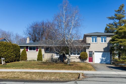 66 Fifth Street E, South Dundas, ON, K0C1X0 | Card Image