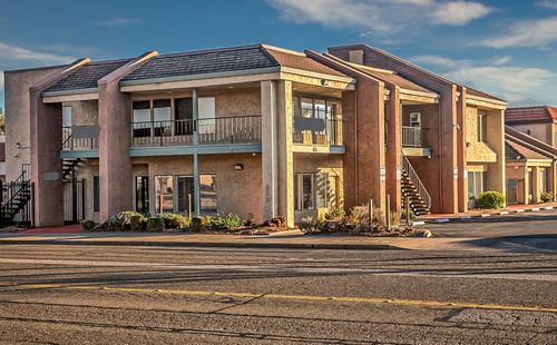 ste-102-833 Mistletoe Ln, Redding, CA, 96002-0247 | Card Image