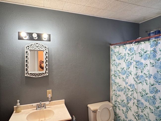 404 N Gillis St, House other with 3 bedrooms, 1 bathrooms and null parking in Fort Stockton TX | Image 13
