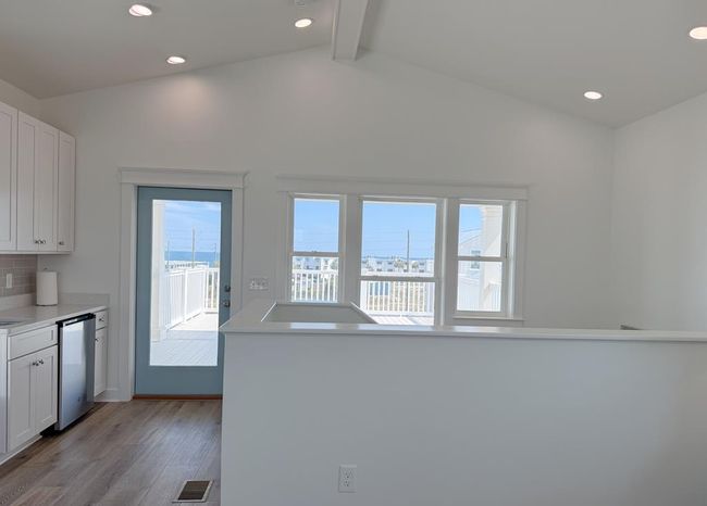 204 W Pine Ave, House other with 3 bedrooms, 4 bathrooms and 2 parking in Saint George Island FL | Image 45