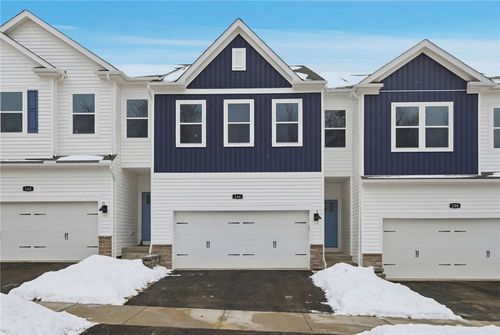 140 Scotland Ln, Harmony, PA, 16037-7803 | Card Image