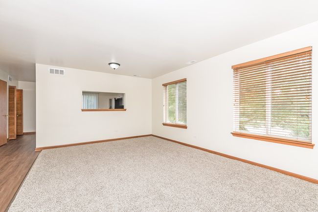 2593 Canyon Dr, Townhouse with 3 bedrooms, 2 bathrooms and 4 parking in Plainfield IL | Image 6