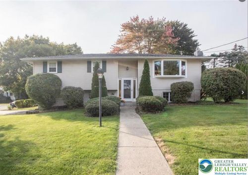 2700 Van Buren Rd, EASTON, PA, 18045-1947 | Card Image