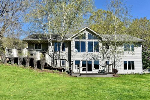 17360 Perkins Valley Dr, Houston, MN, 55943-8397 | Card Image