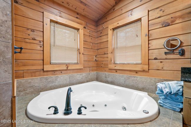 325 Marina Point Rd, House other with 2 bedrooms, 2 bathrooms and null parking in Falls Of Rough KY | Image 21