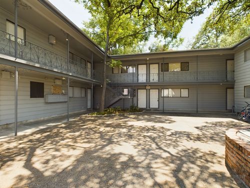 apt-206-803 W 28th St, Austin, TX, 78705-3922 | Card Image