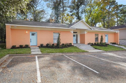 3010 Winding Way, Huntsville, TX, 77340-6833 | Card Image