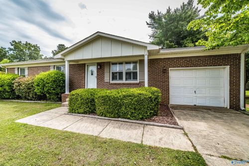 106 Douglas St, Madison, AL, 35758-1219 | Card Image