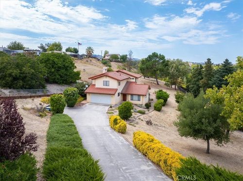 815 Jackson Dr, Paso Robles, CA, 93446-1813 | Card Image