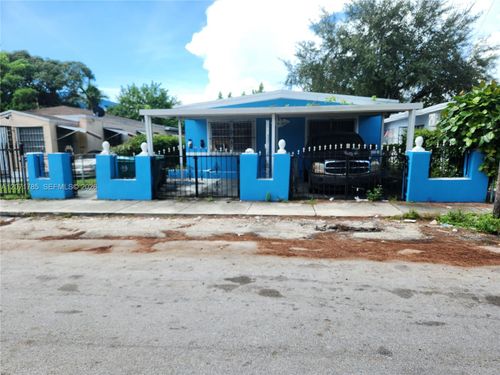 6950 Nw 6th Ct, Miami, FL, 33150-3806 | Card Image
