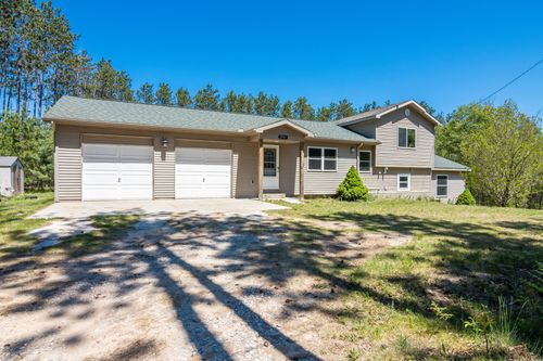 2901 Woodqueen Trl, Kingsley, MI, 49649-9471 | Card Image