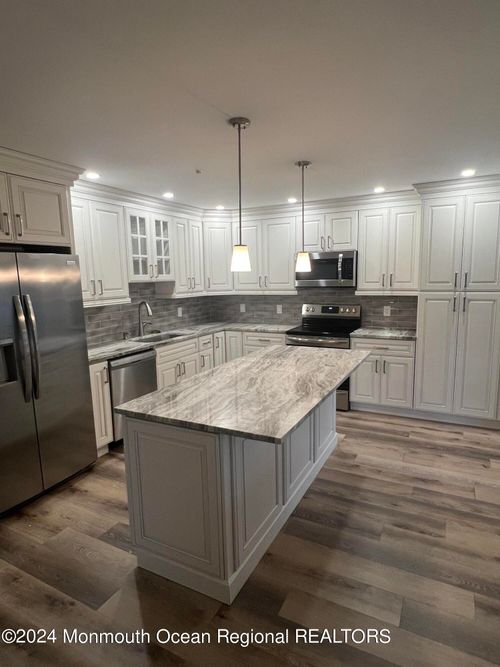 d-93 Halls Croft Rd, Freehold, NJ, 07728-5267 | Card Image