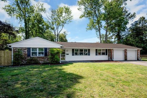3701 Gresham Ct, Virginia Beach, VA, 23452-3201 | Card Image