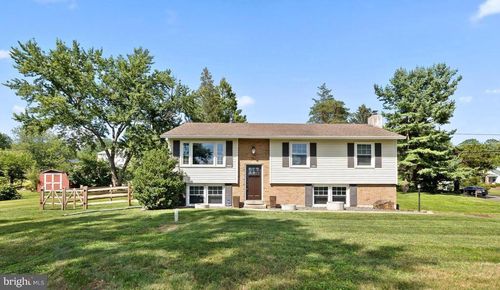 295 Maugers Mill Rd, POTTSTOWN, PA, 19464-1562 | Card Image