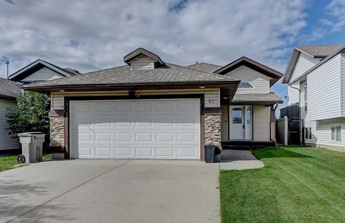 42 Pinnacle Cross, Grande Prairie, AB, T8W2X3 | Card Image