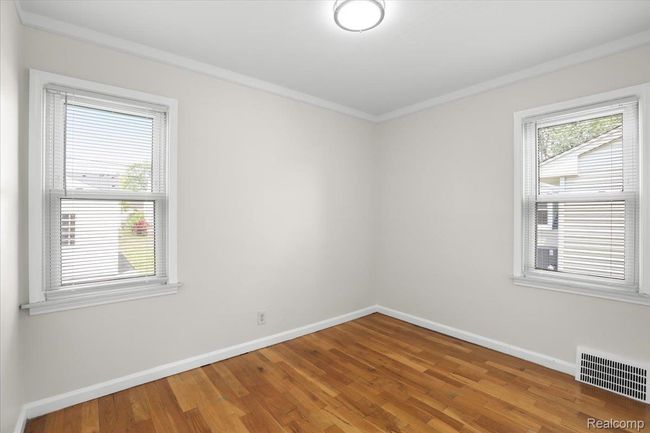 14-19545 Wood St.jpg | Image 14