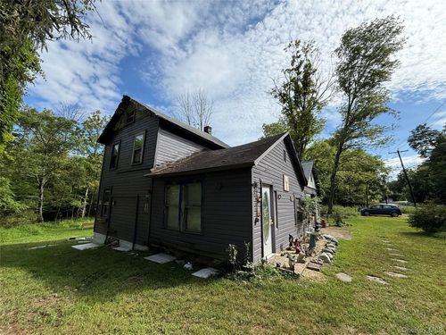 84 Phillipsport Rd, Wurtsboro, NY, 12790-2310 | Card Image