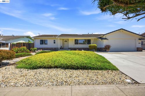 41754 Covington Dr, Fremont, CA, 94539-4652 | Card Image
