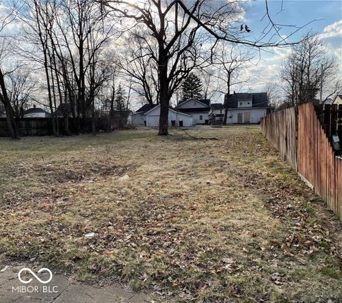 2319 Pearl St, Anderson, IN, 46016-5379 | Card Image
