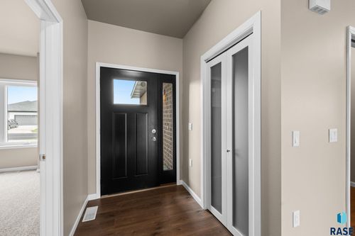 704 W Opal Ln Lane, Hartford, SD, 57033 | Card Image