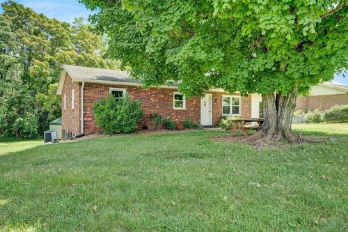 1230 Tripple Creek Rd, Rocky Mount, VA, 24151-6150 | Card Image