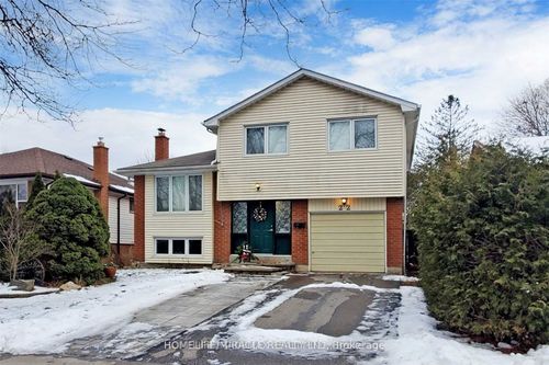 22 Renfield Cres, Whitby, ON, L1P1B4 | Card Image