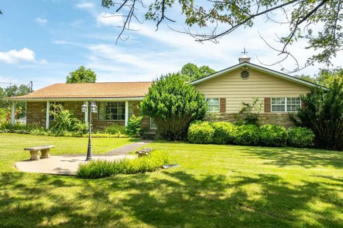1021 Willis Dr, Morgantown, WV, 26501-9608 | Card Image