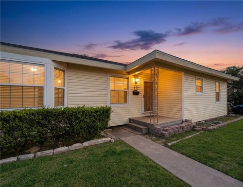 629 Sheridan Dr, Corpus Christi, TX, 78412-2953 | Card Image