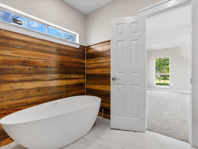 1001 W Lampasas St, House other with 3 bedrooms, 2 bathrooms and null parking in Ennis TX | Image 17
