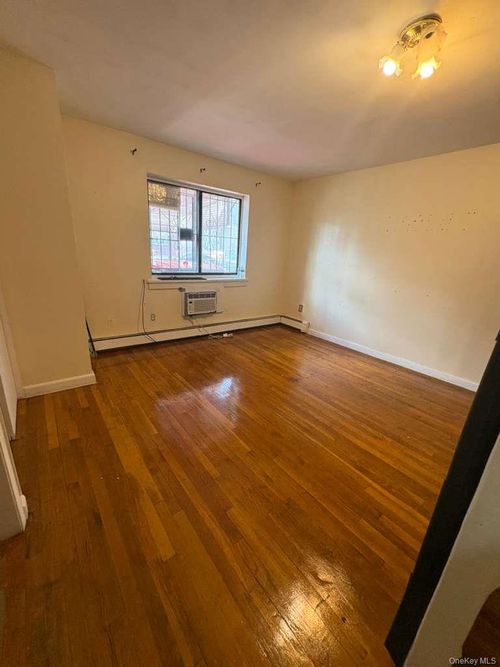 bsmt-1-34 106th St, Corona, NY, 11368-1257 | Card Image