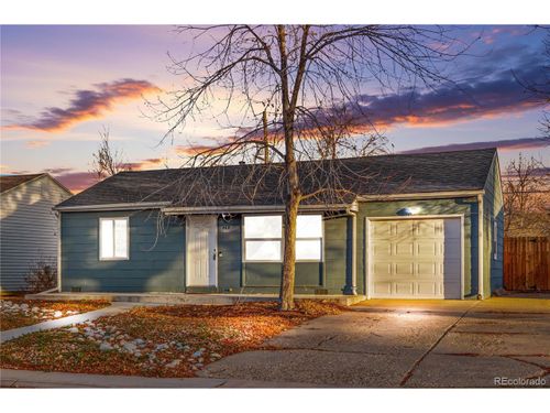 860 Lansing St, Aurora, CO, 80010-4118 | Card Image