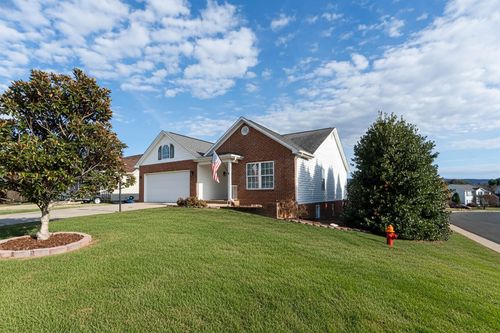 200 Bedford Rd, WAYNESBORO, VA, 22980-2387 | Card Image