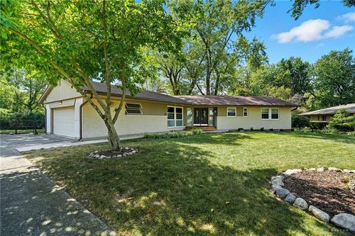 4823 Pamela Sue Dr, Kettering, OH, 45429-5349 | Card Image