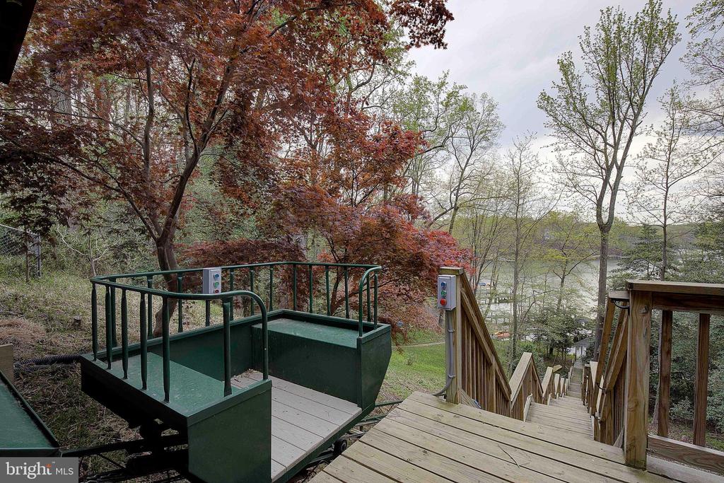 Palisades Blvd, Crownsville, MD 21032