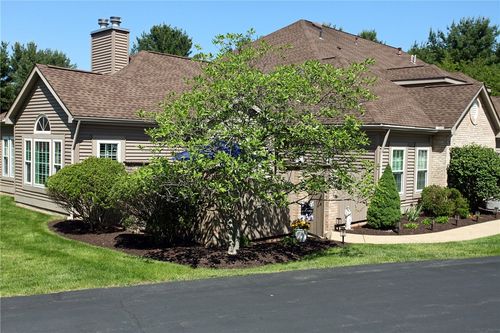 10c-507 Wilshire Cir, Seven Fields, PA, 16046-7831 | Card Image