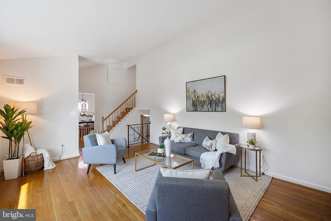 9821 Singleton Dr, House other with 5 bedrooms, 4 bathrooms and null parking in BETHESDA MD | Image 4