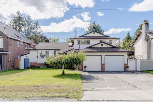 13474 67 Ave, Surrey, BC, V3W6L9 | Card Image