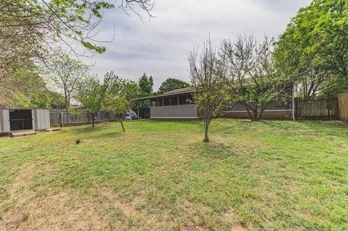 4000 Stoney Hl, Round Rock, TX, 78681-3629 | Card Image