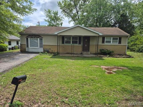 6208 Leo Drive, Belleville, IL, 62223 | Card Image